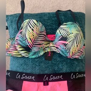 Tropical print bra NEW 36B